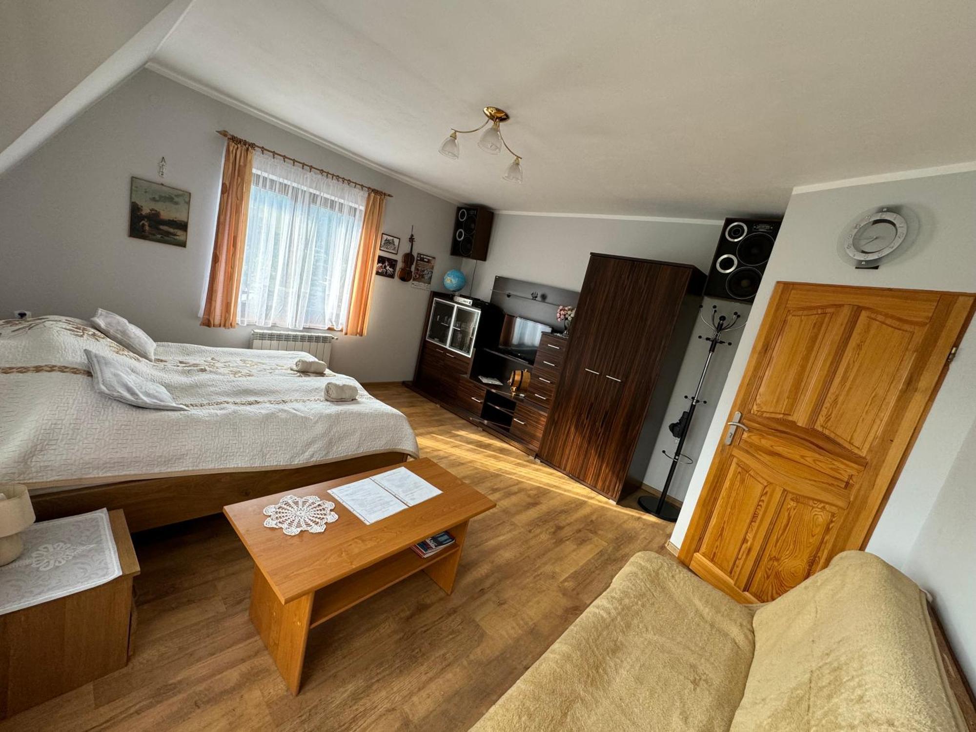Gut Apartment Поронин Екстериор снимка